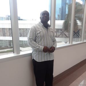 Meet your Posher, Kenyatta